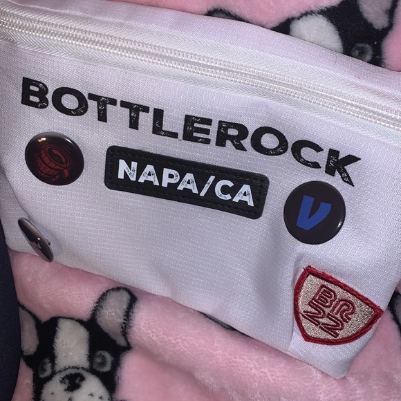 Bottlerock Napa Summer Concert Festival Hat and small bag lot - Picture 3 of 9